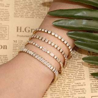 1 piece White Baguette Tennis Bracelet – 18K Gold Vermeil | Dubai Collection - Yadman Emarati